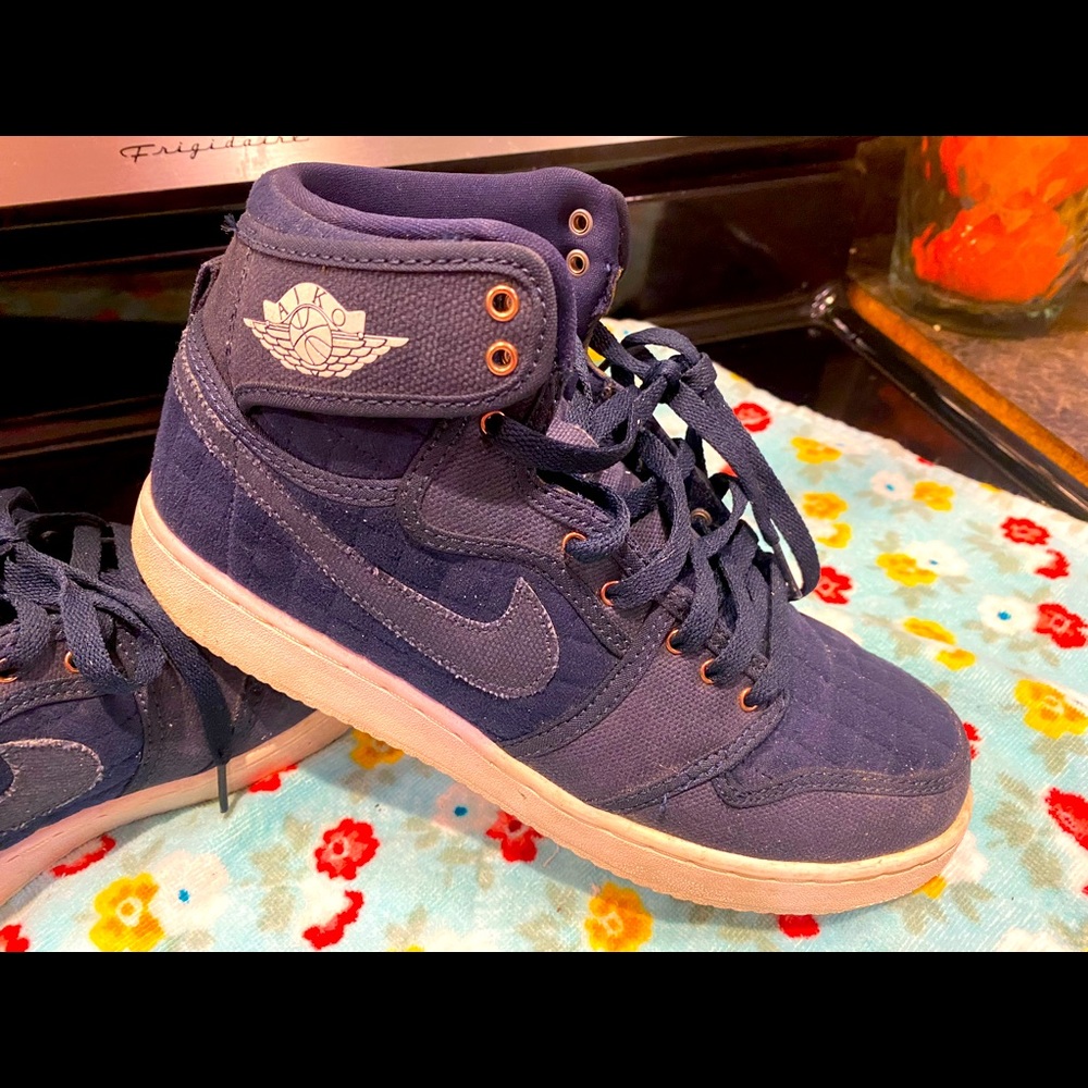 Nike AIKO retro quilted sneakers